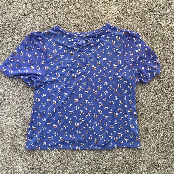 Ann Taylor Factory Top - Picture 2 of 3